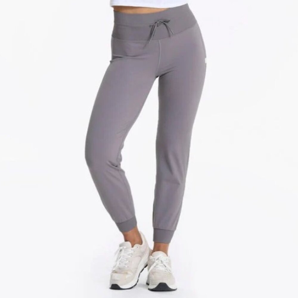 Vuori Women’s Daily Jogger – Smoke Grey - Size Small